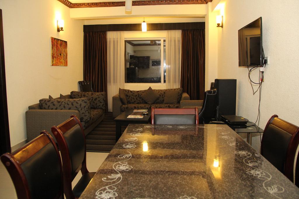 Hotel Sunhill - Colombo Buitenkant foto