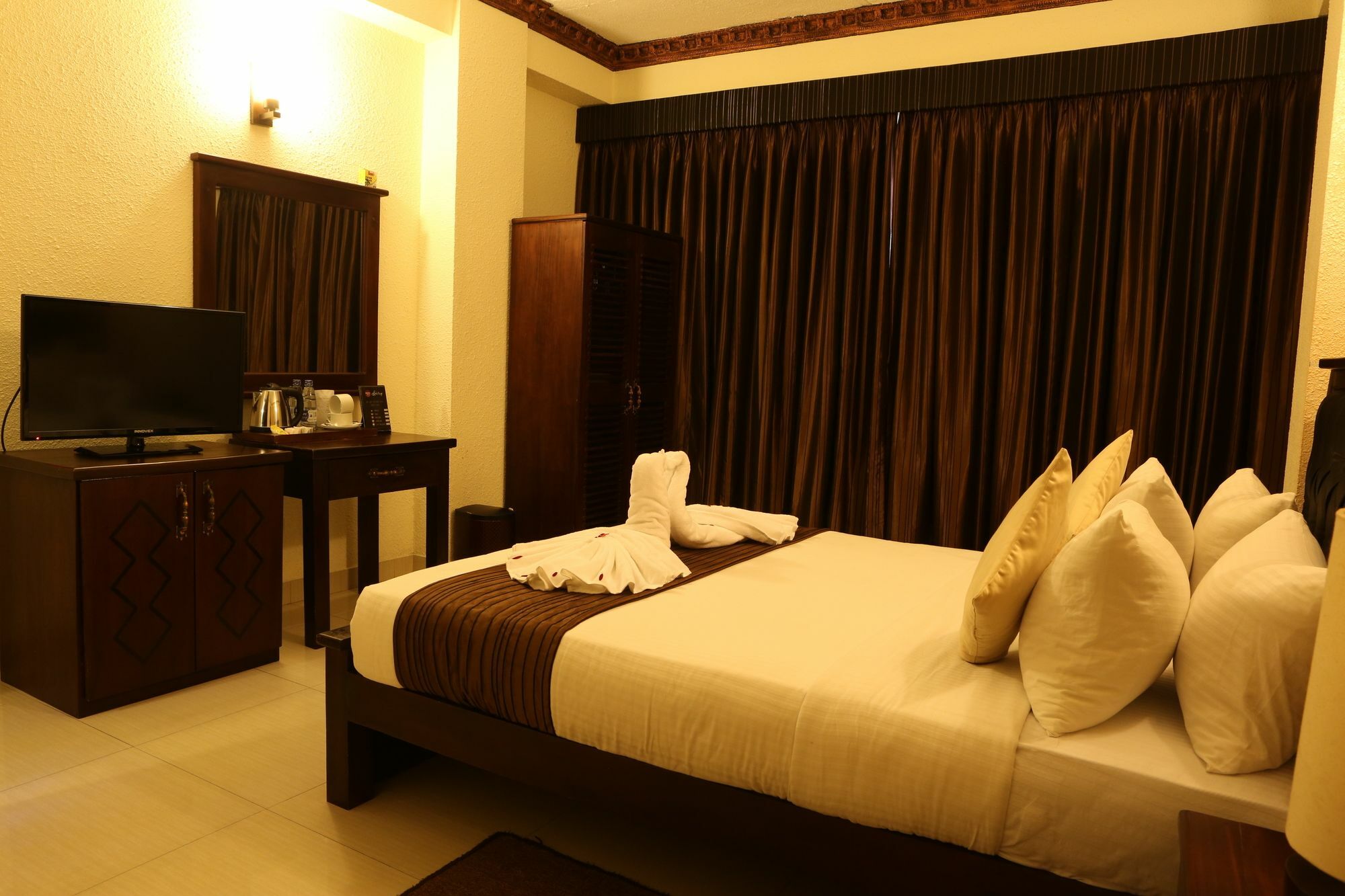 Hotel Sunhill - Colombo Buitenkant foto