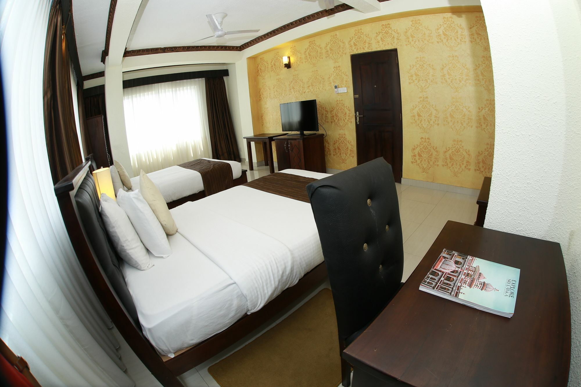 Hotel Sunhill - Colombo Buitenkant foto